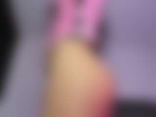 Live cam show with Elizabethh31 - Brown Eyes Teen (18+) on CamClone