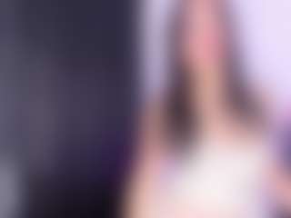 Live cam show with Elizabethh31 - Facial on Dolls Live
