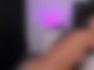 Elizabethh31's Live Sex Cam Show