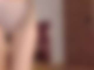 Live cam show with KaylaDevis - Control on Milf Play