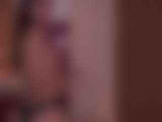 Live cam show with KaylaDevis - Tittyfuck on CSO-WL