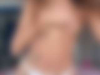 Live cam show with kishaxoxo - Small Tits on Livezox
