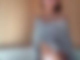 Live cam show with kishaxoxo - Brown Hair on liverealitysex.com