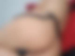 redmilf's Live Sex Cam Show