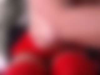 Live cam show with scarletthott69 - Facial on Camsoda