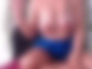scarletthott69's Live Sex Cam Show