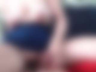 scarletthott69's Live Sex Cam Show