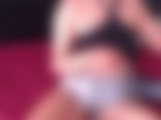 scarletthott69's Live Sex Cam Show