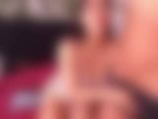 scarletthott69's Live Sex Cam Show