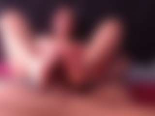scarletthott69's Live Sex Cam Show