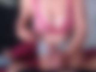 scarletthott69's Live Sex Cam Show