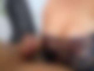 scarletthott69's Live Sex Cam Show