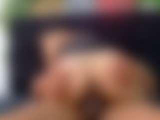 scarletthott69's Live Sex Cam Show