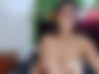 scarletthott69's Live Sex Cam Show