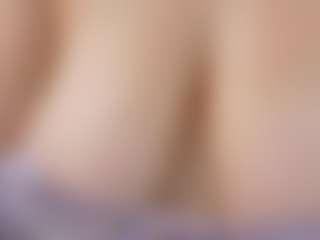 scarletthott69's Live Sex Cam Show