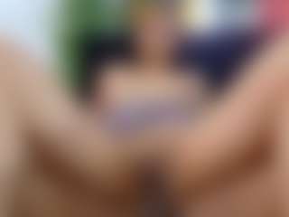 scarletthott69's Live Sex Cam Show