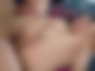 scarletthott69's Live Sex Cam Show