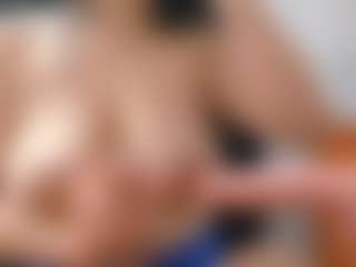 scarletthott69's Live Sex Cam Show