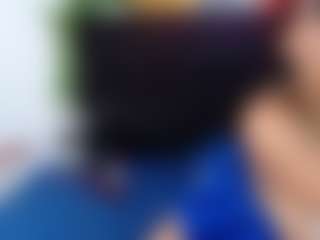 scarletthott69's Live Sex Cam Show