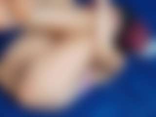 scarletthott69's Live Sex Cam Show