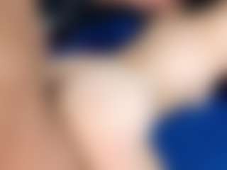 scarletthott69's Live Sex Cam Show