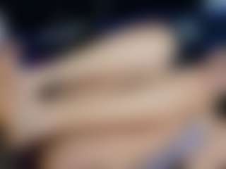 scarletthott69's Live Sex Cam Show