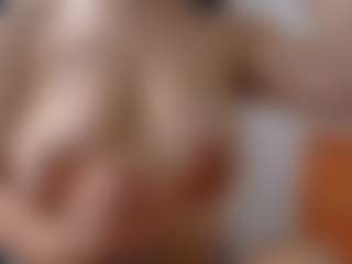 scarletthott69's Live Sex Cam Show