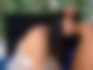 scarletthott69's Live Sex Cam Show