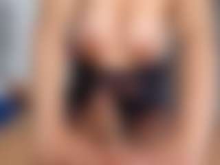 scarletthott69's Live Sex Cam Show