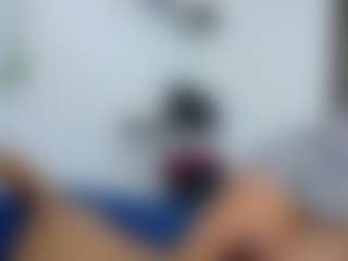 scarletthott69's Live Sex Cam Show