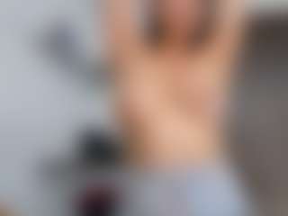 scarletthott69's Live Sex Cam Show