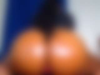 zhannyjhaen's Live Sex Cam Show