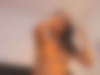 Alana-Limaa's Live Sex Cam Show