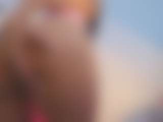 Live cam show with Alana-Limaa - Hairy Pussy Teen (18+) on crypto-cams