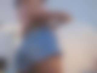 Live cam show with Alana-Limaa - Teen (18+) on Camsoda
