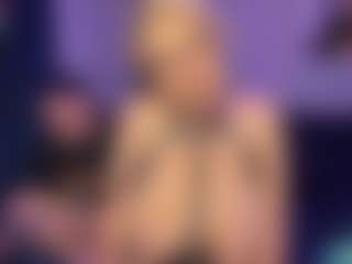 AshiaVossen's Live Sex Cam Show