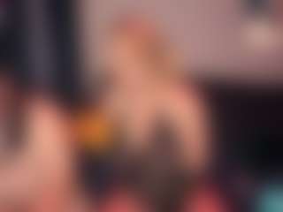 AshiaVossen's Live Sex Cam Show
