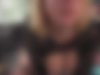 AshiaVossen's Live Sex Cam Show
