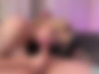 Live cam show with AshiaVossen - Smoking on Camsoda