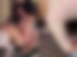 Live cam show with AshiaVossen - Blonde Hair Curvy on Camiplay Live