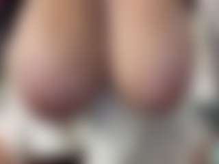 Live cam show with AshiaVossen - Big Tits on https://playwithruby.com