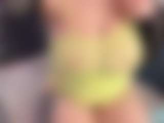 Spettacolo in cam dal vivo con AshiaVossen - Handjob su Camsoda