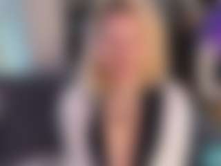 AshiaVossen's Live Sex Cam Show