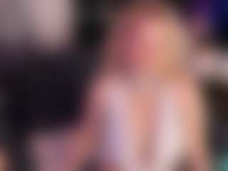 AshiaVossen's Live Sex Cam Show