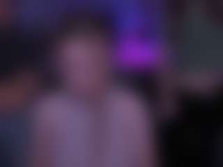 ava-gllow's Live Sex Cam Show