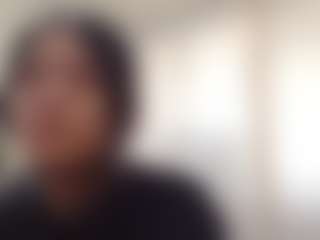 Bella's Live Sex Cam Show