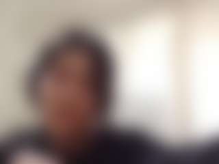 Bella's Live Sex Cam Show