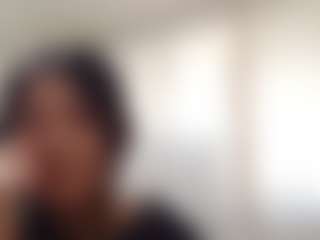 Bella's Live Sex Cam Show