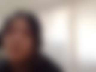 Bella's Live Sex Cam Show