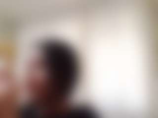 Bella's Live Sex Cam Show